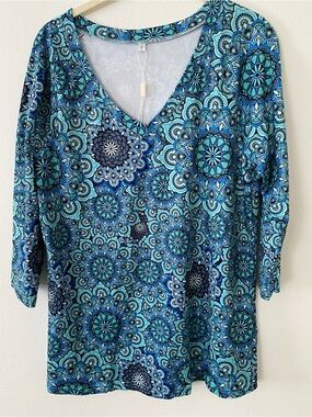 Women's Blue Mandala V-Neck Long Sleeve Top -size small